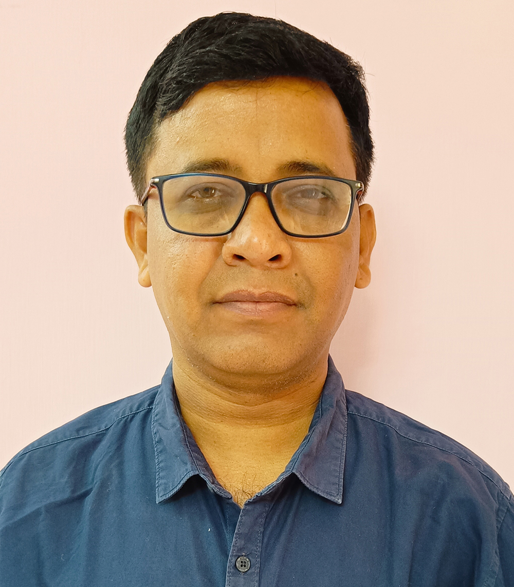 Shri Somit Kumar, Principal