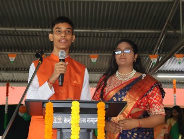 विद्यार्थियों द्वारा एंकरिंग