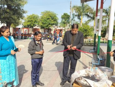 सामुदायिक दोपहर के भोजन का उद्घाटन