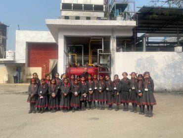 कक्षा 3 से 5 तक के विद्यार्थियों का क्षेत्र भ्रमण (वेरखा दुग्ध संयंत्र, गुरदासपुर)