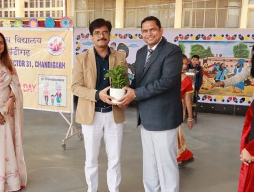 श्री सौरभ जेटली, सहायक आयुक्त, केवीएस (मुख्यालय), नई दिल्ली द्वारा निरीक्षण