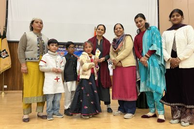 Prize distribution to Grand parents