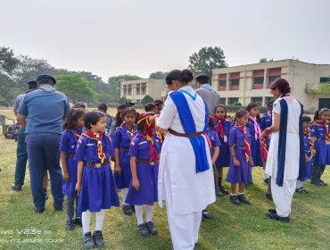 स्काउट एवं गाइड