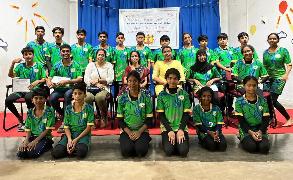 क्लस्टर स्तरीय योग टीम