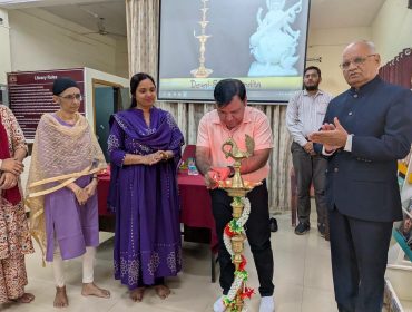 Rajbhasha Hindi Karyashaala Lighting the Lamp