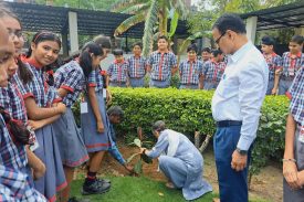 पृथ्वी दिवस वृक्षारोपण गतिविधि