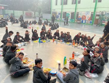 सामुदायिक दोपहर का भोजन-1