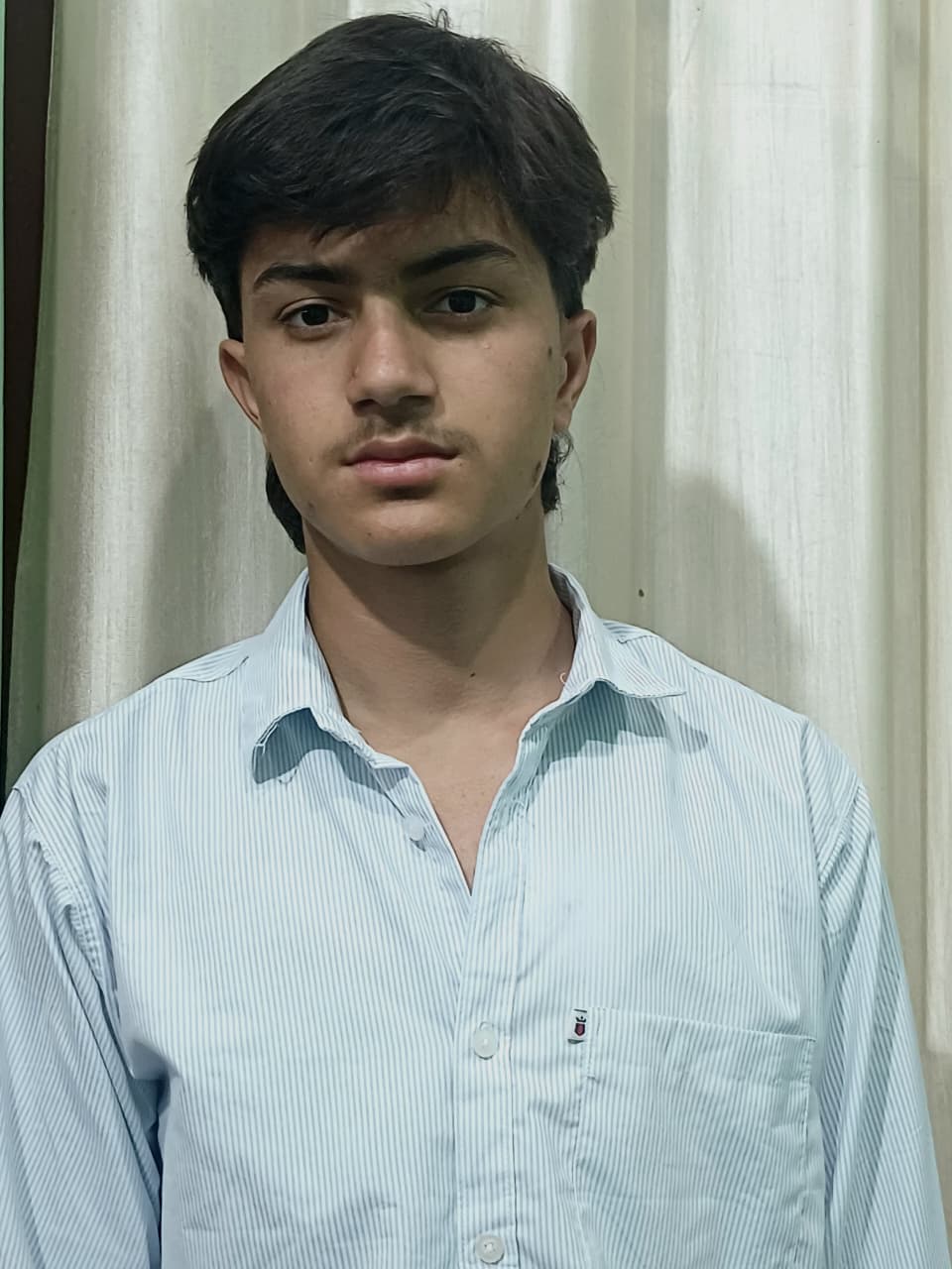 आदर्श कपूर 