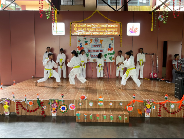कराटे प्रदर्शन