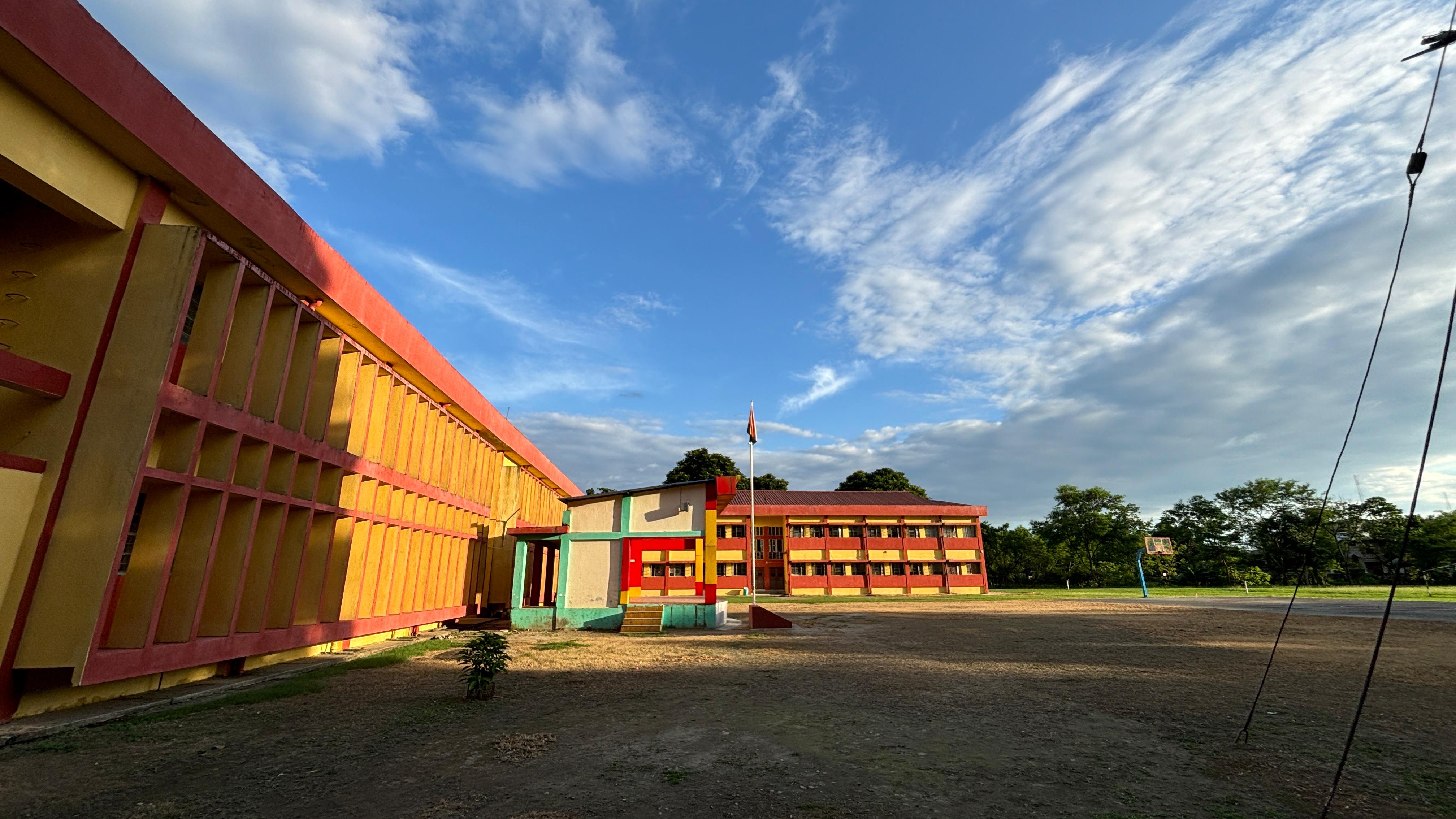 विद्यालय भवन