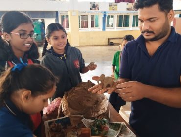 Clay Modelling Workshop- Bagless Day