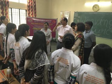 Image Showing: DC shares his experience about weaving culture