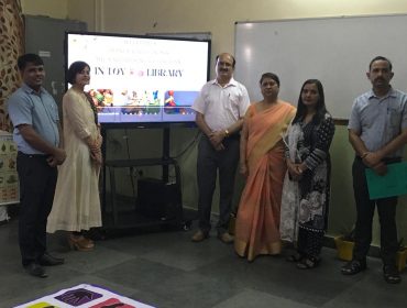Image Showing: DC visit at toy library