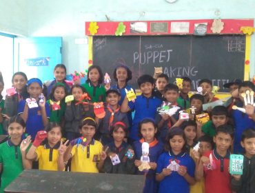 Puppet making activity