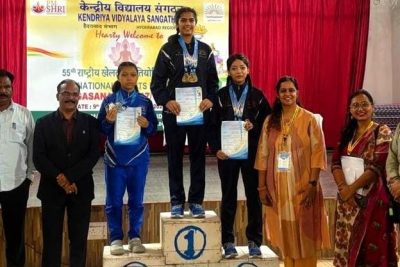 कक्षा ग्यारहवीं की कीर्ति ने राष्ट्रीय योग प्रतियोगिता में प्रथम स्थान प्राप्त किया।