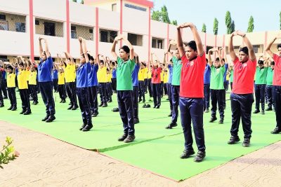 YOGA DAY UP