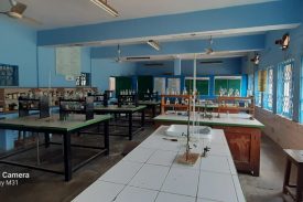 picture of chemistry lab