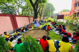 एक भारत श्रेष्ठ भारत के तहत ड्राइंग कंपटीशन की फोटो