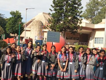 अनावरण यात्रा
