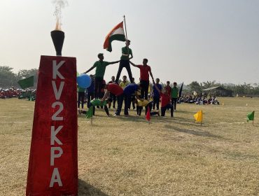 HUMAN PYRAMID BY STUDENTS