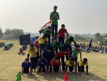 छात्रों द्वारा पिरामिड