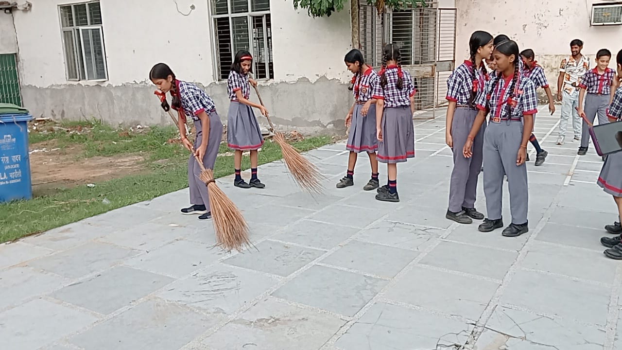 सामुदायिक आउटरीच कार्यक्रम