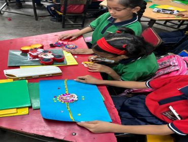 Rakhi making activity
