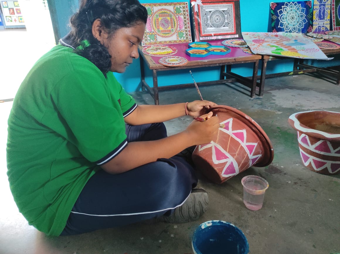 बाला फूल पॉट पेंटिंग