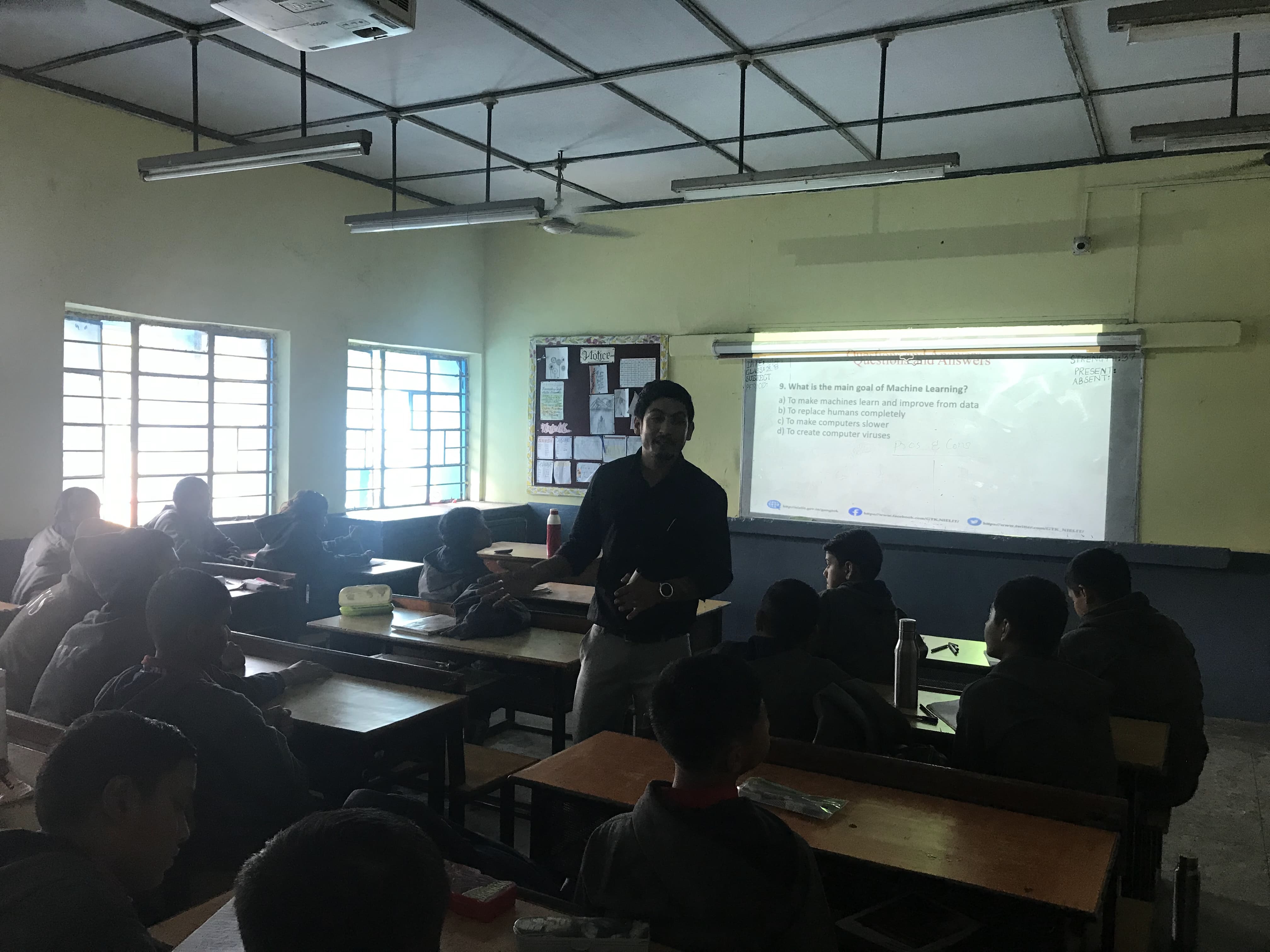 Class on Artificial Intelligence and Machine Learning