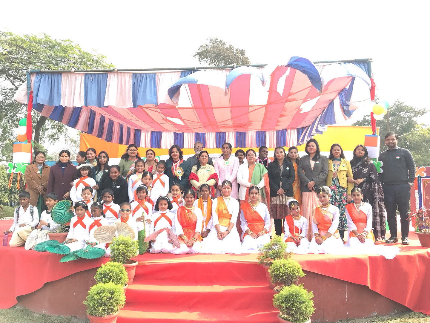 PHOTO WITH OUR STUDENTS