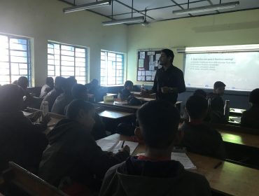आर्टिफिशियल इंटेलिजेंस और मशीन लर्निंग पर चर्चा