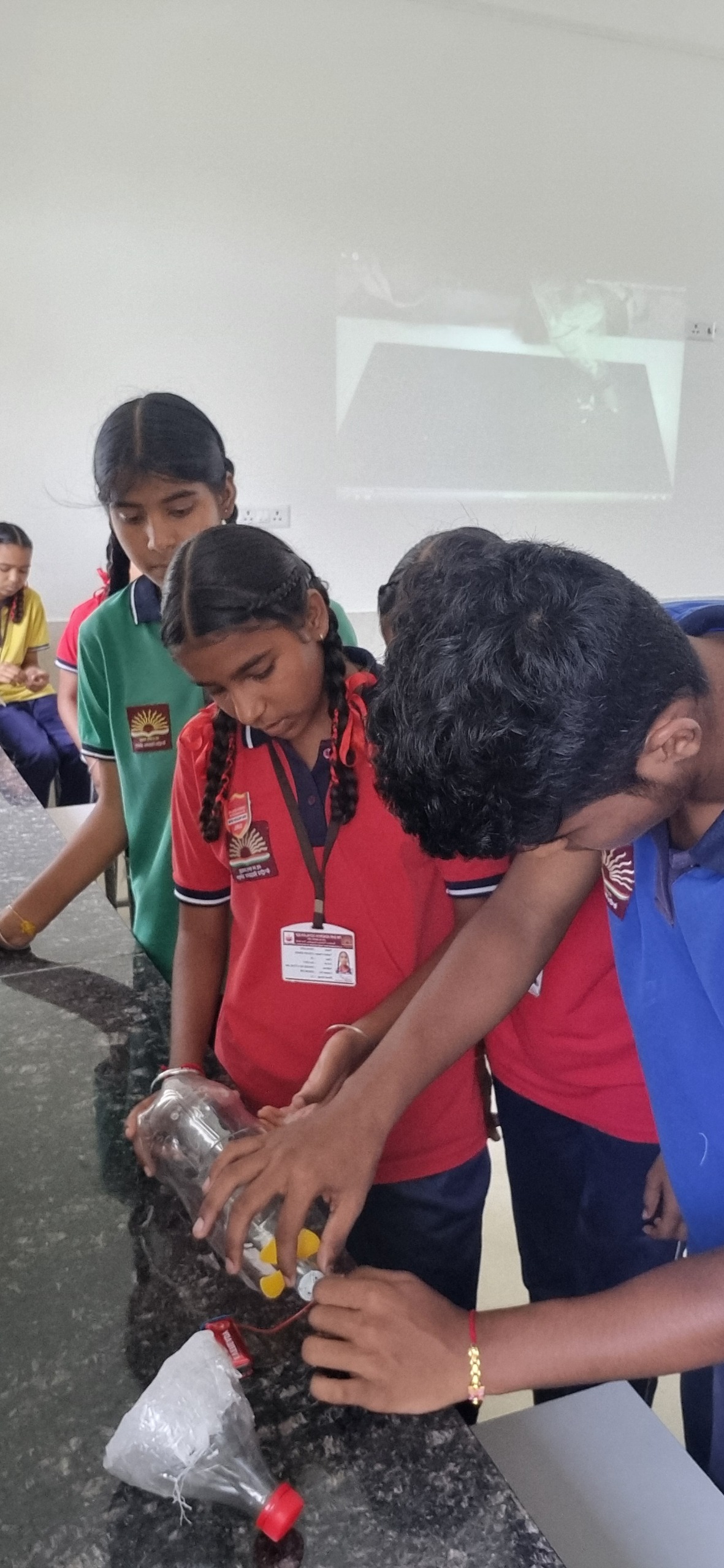 DESIGNING VACUM CLEANER FROM PLASTIC BOTTLE