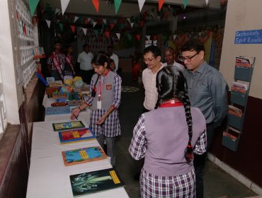 P1963733