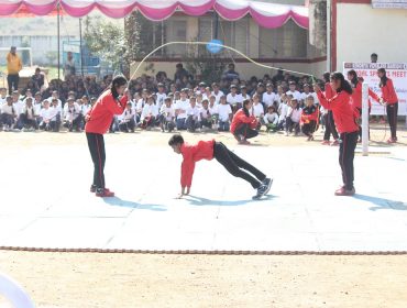रस्सी कलाकार