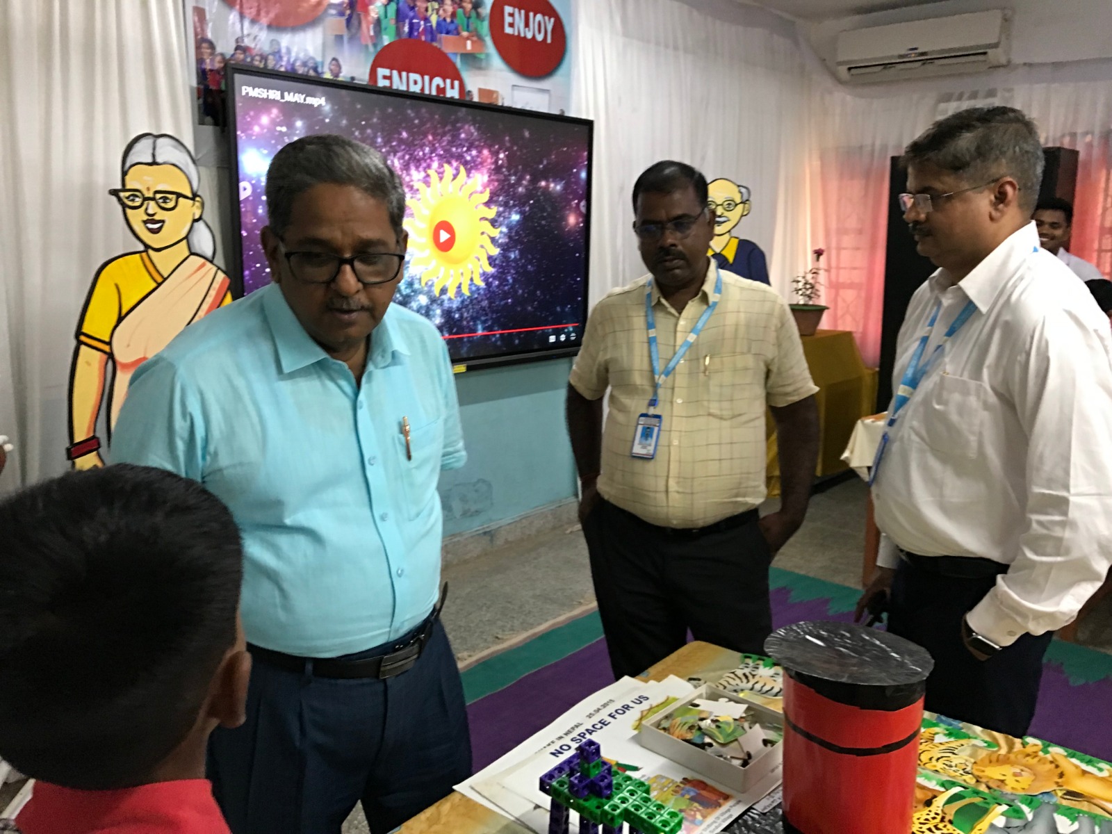 डीसी सर ने छात्र से की बातचीत