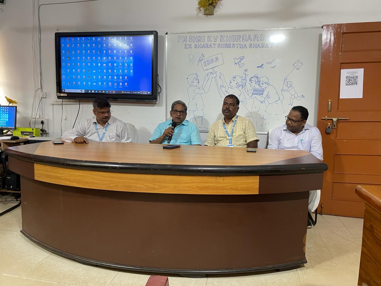 DC Sir Interaction with teachers