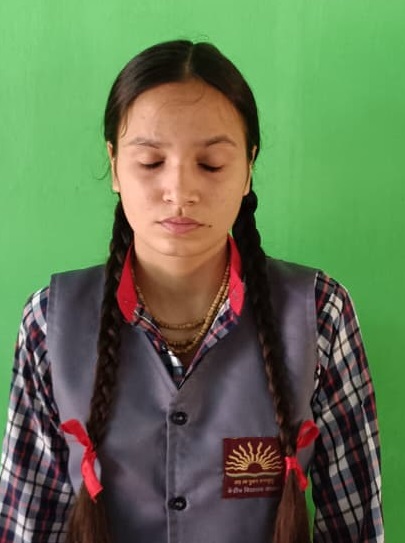  माहि शर्मा   