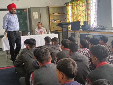 SHRI DIDAR SINGH,AC,KVS RO GURUGRAM visit to vidyalaya