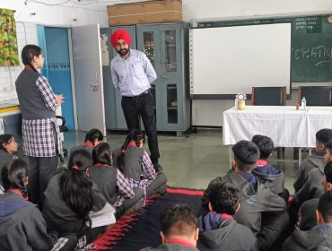 SHRI DIDAR SINGH,AC,KVS RO GURUGRAM visit to vidyalaya