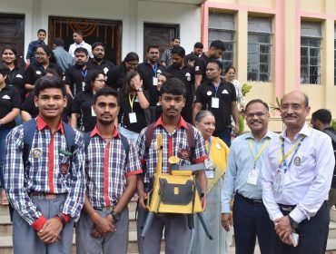 Students with ISRO scientists