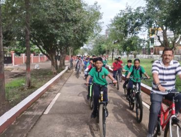 संडे ऑन सायकल