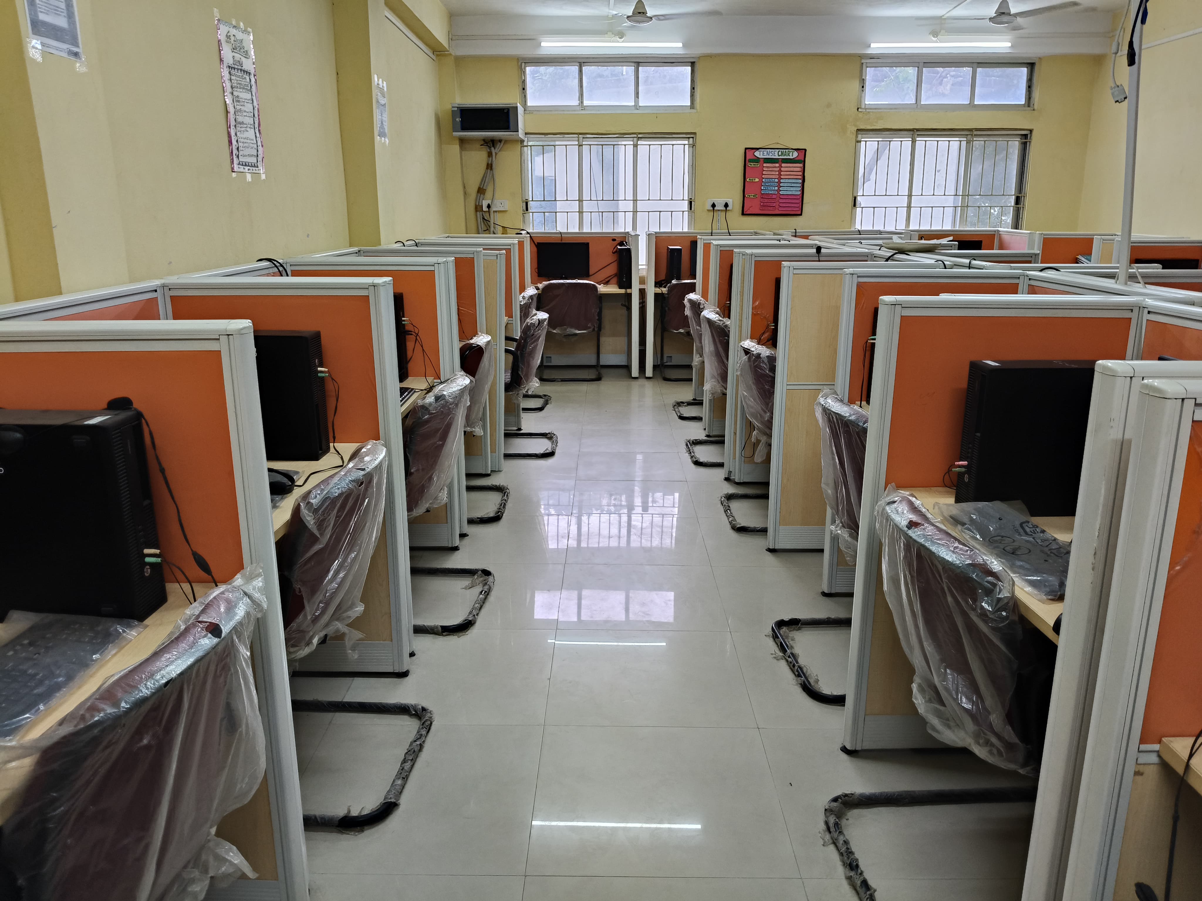 Digital Language Laboratory