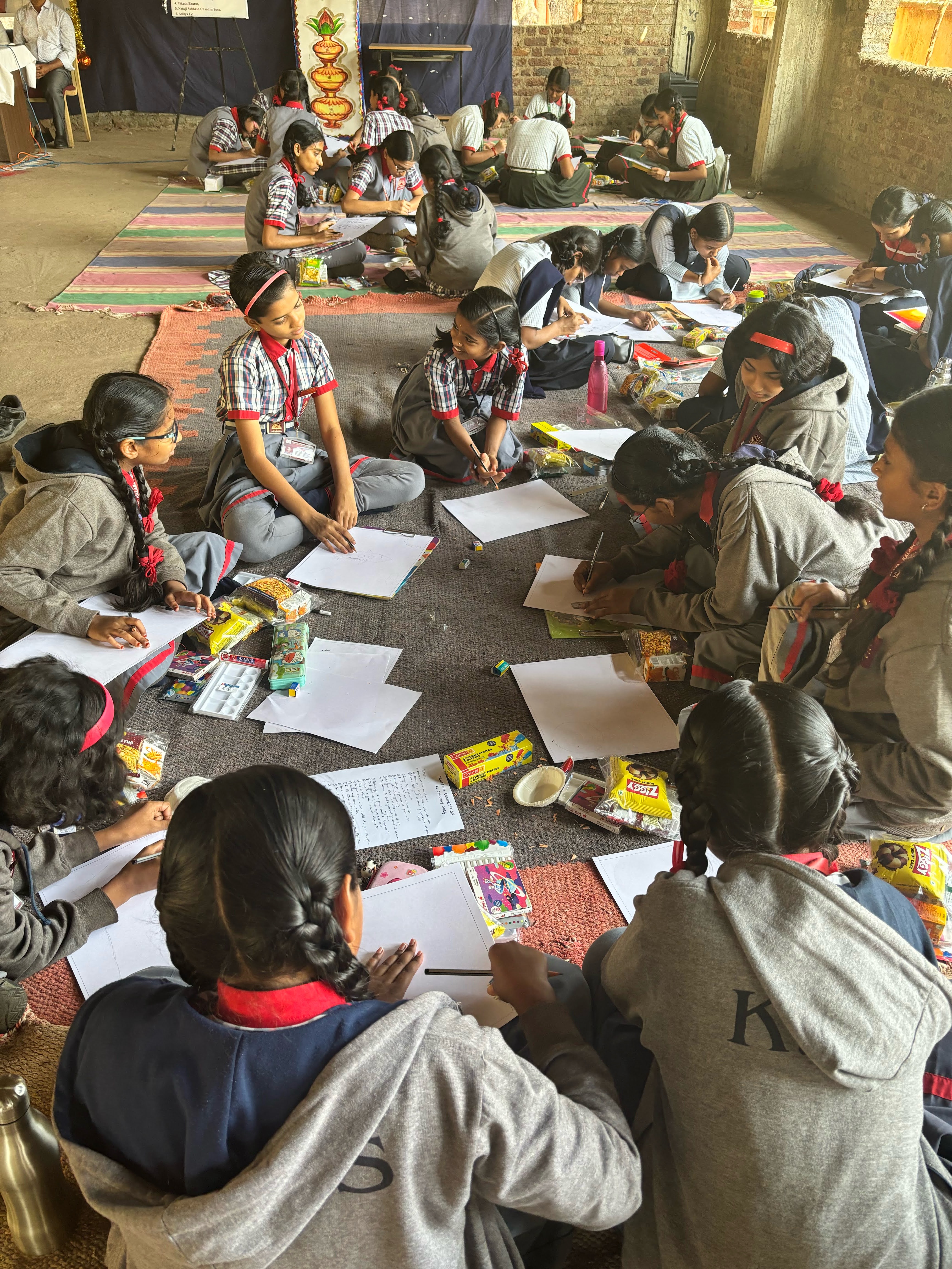 चित्र बनाने की प्रतियोगिता