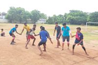 students playing kabbadi