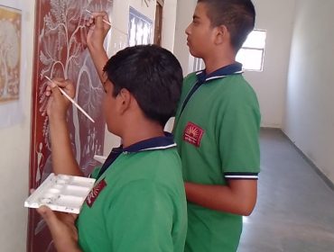 Art Education-Learning by doing (2)