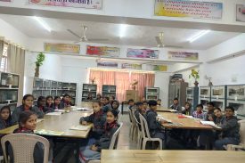 STUDENTS IN LIBRARY