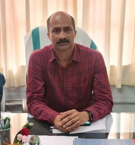 Vijayaraj M,Principal