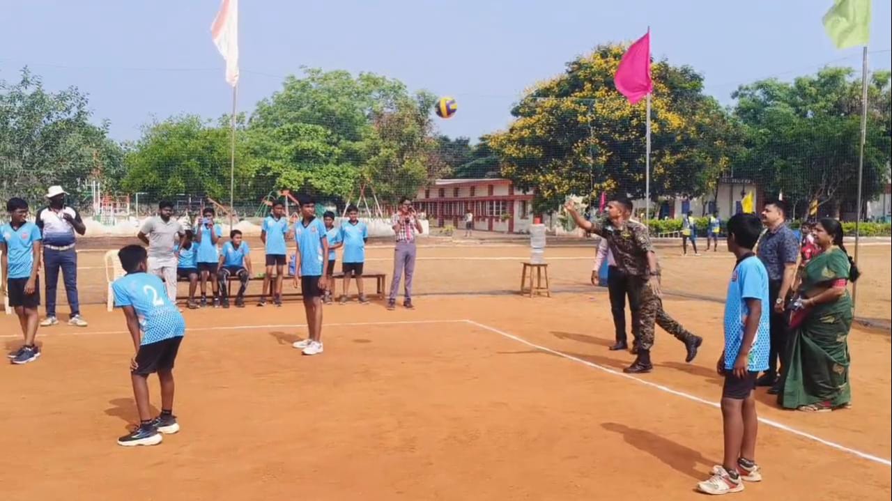 Chief guest opening match by first service