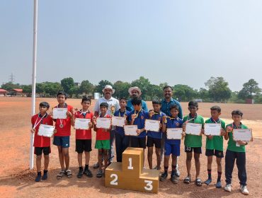 रिले प्राथमिक लड़के