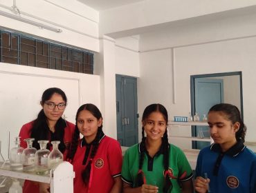 EXPERIMENT IN CHEMISTRY LAB